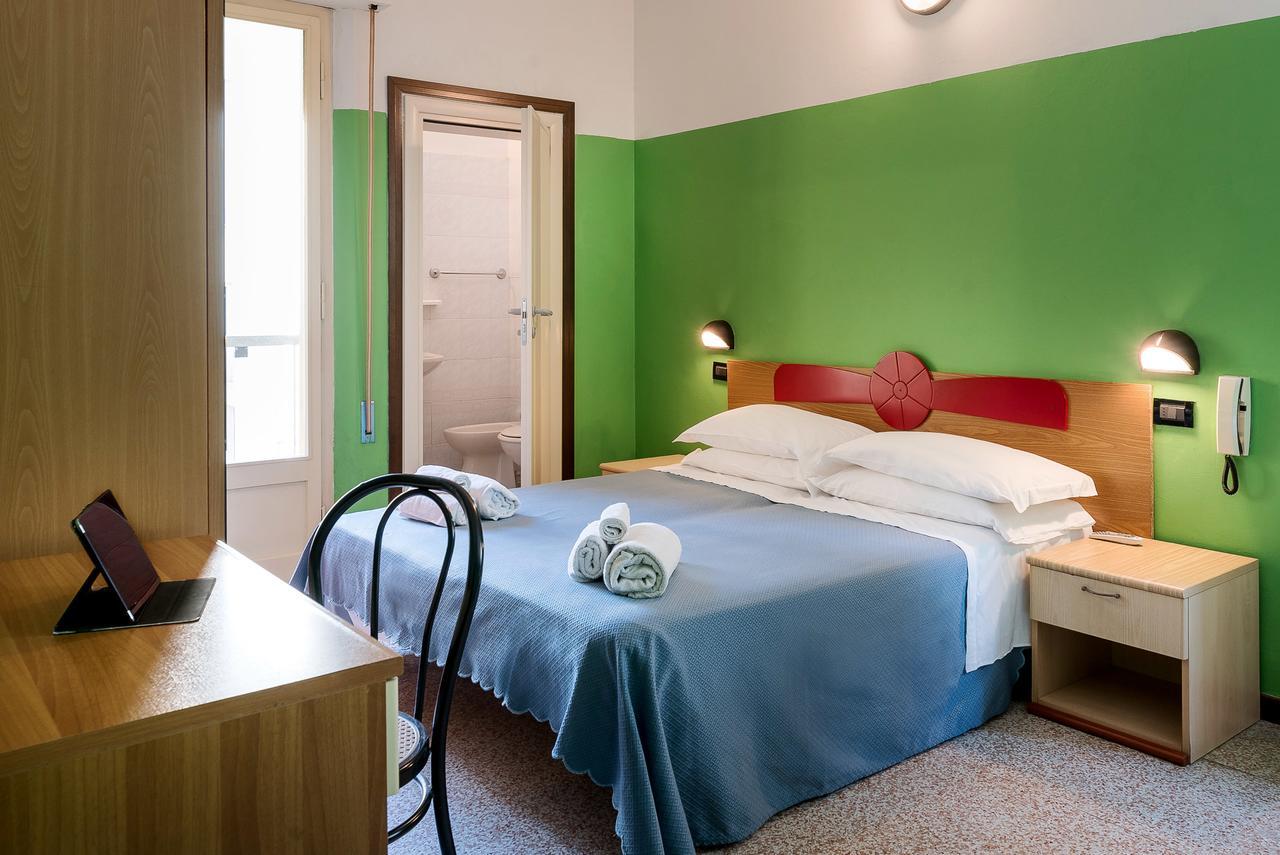 Hotel T Depandance Rimini Exterior photo